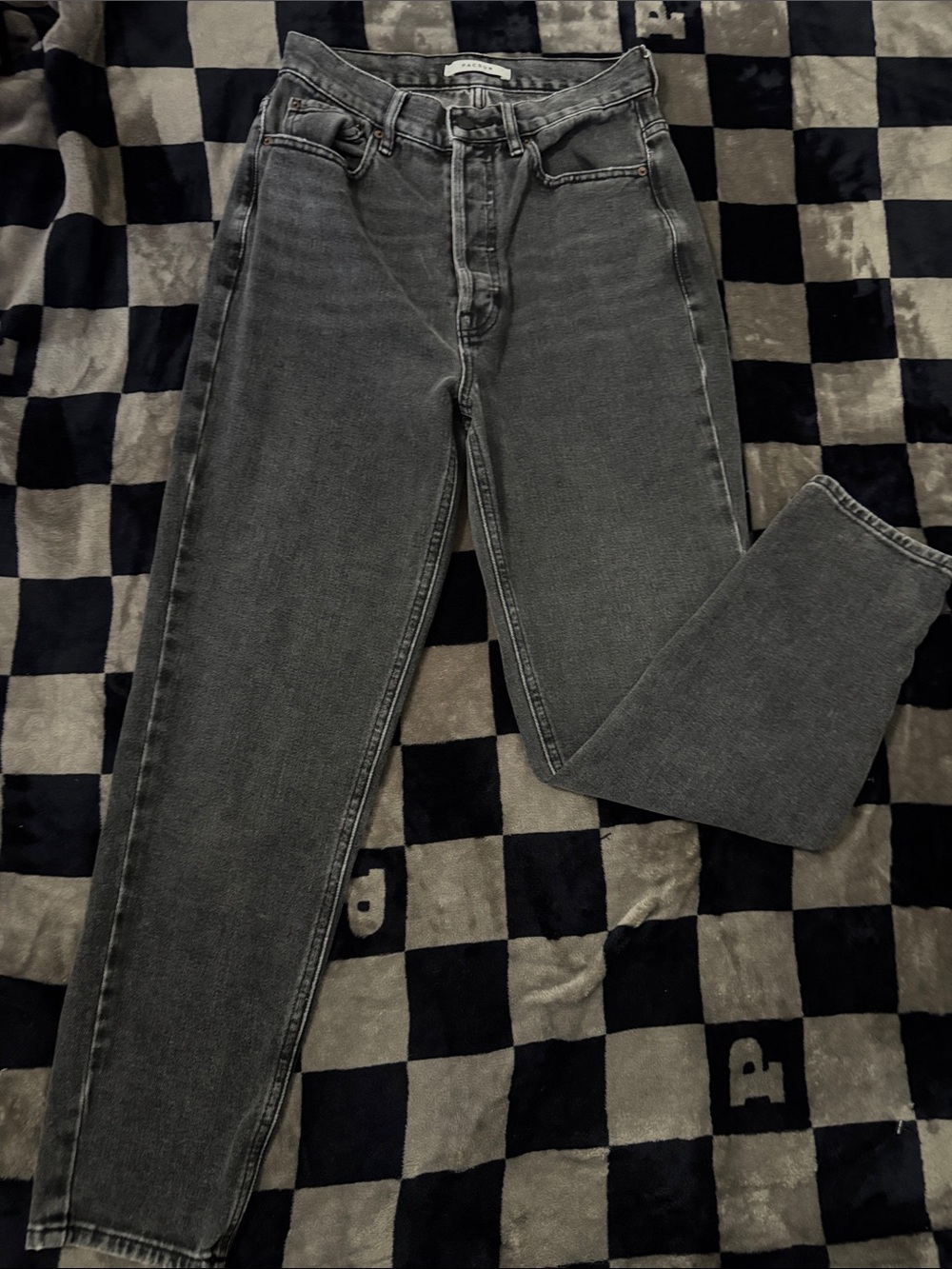 PacSun High-Rise Gray Straight-Leg Mom Jeans